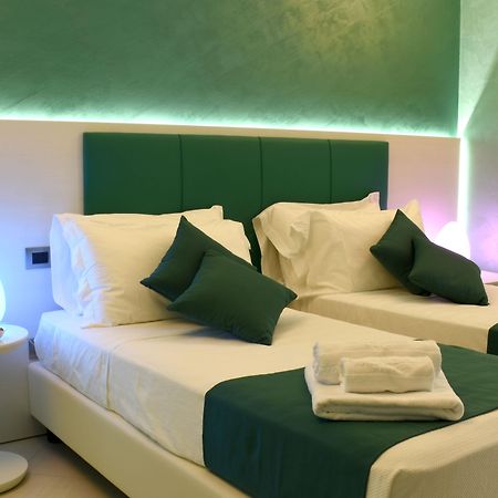 Hotel Riviera Azzurra オリヴェーリ エクステリア 写真